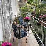 Dana House