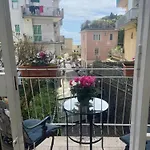 Dana House